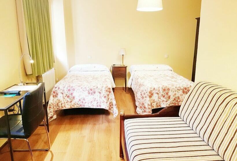 هتل Hostal Puerta Bonita Vista Alegre