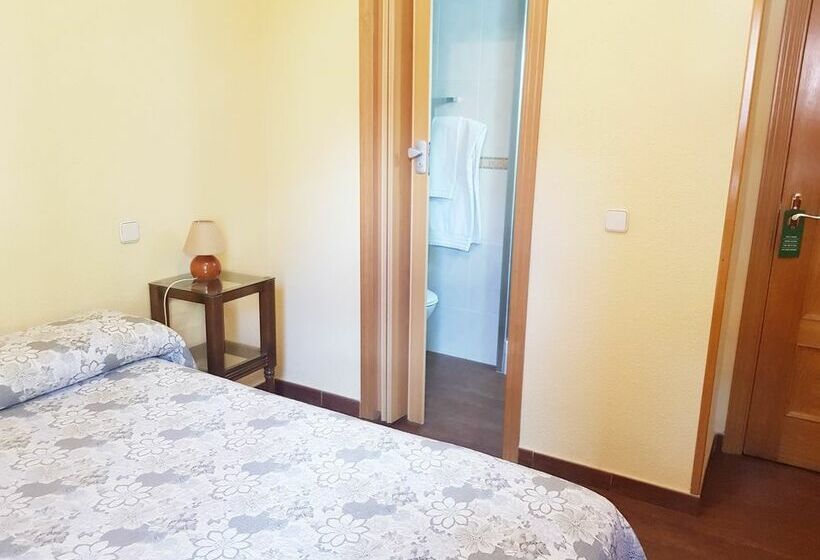 هتل Hostal Puerta Bonita Vista Alegre