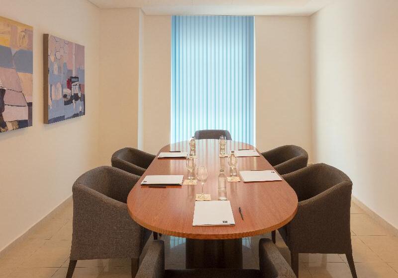 Отель Rh Victoria & Spa