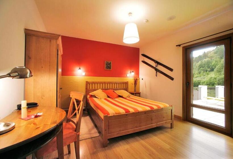 فندق Rural Besaro   Selva De Irati