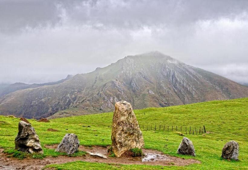 فندق Rural Besaro   Selva De Irati