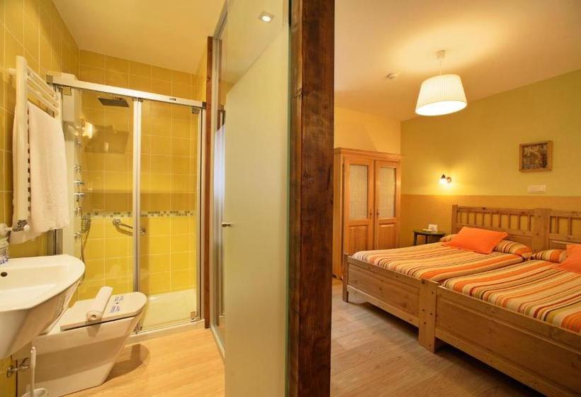 فندق Rural Besaro   Selva De Irati