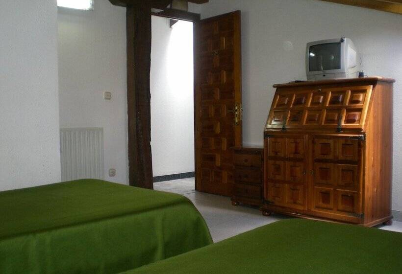 هتل روستایی Puerta Romeros