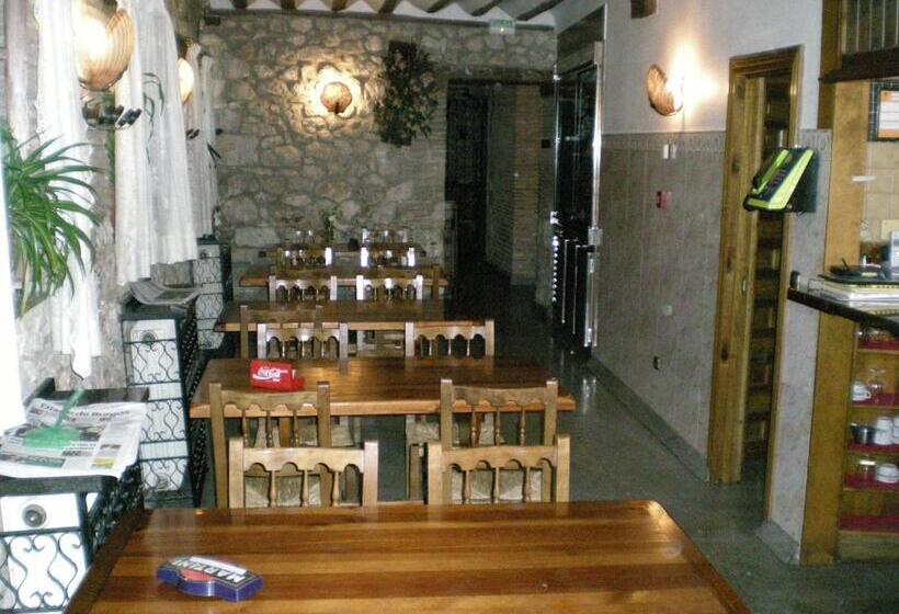 هتل روستایی Puerta Romeros