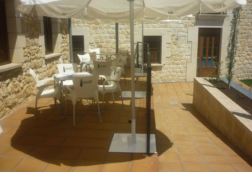 هتل Santo Domingo De Silos