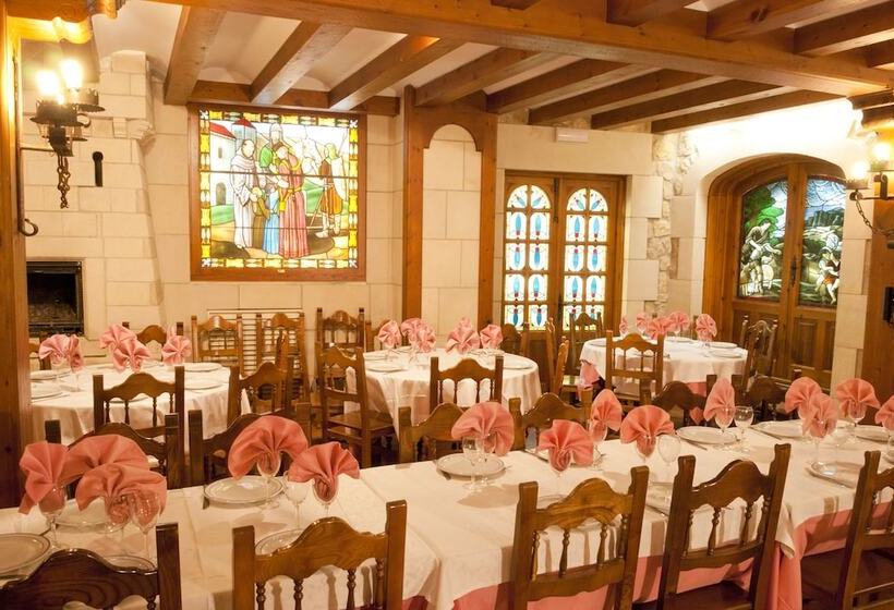 هتل Santo Domingo De Silos