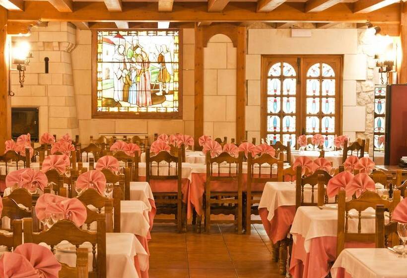 هتل Santo Domingo De Silos