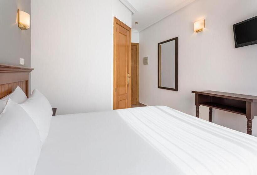 هتل Victoria Valdemoro