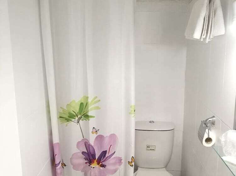 호텔 Hostal Virgen Del Rocio Ii