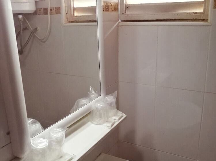 호텔 Hostal Virgen Del Rocio Ii