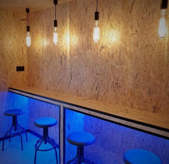 Mb Hostels Premium Eco  Adults Recommended