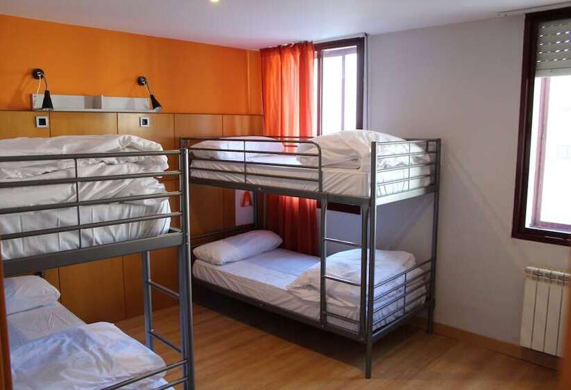 Mola! Hostel Burgos
