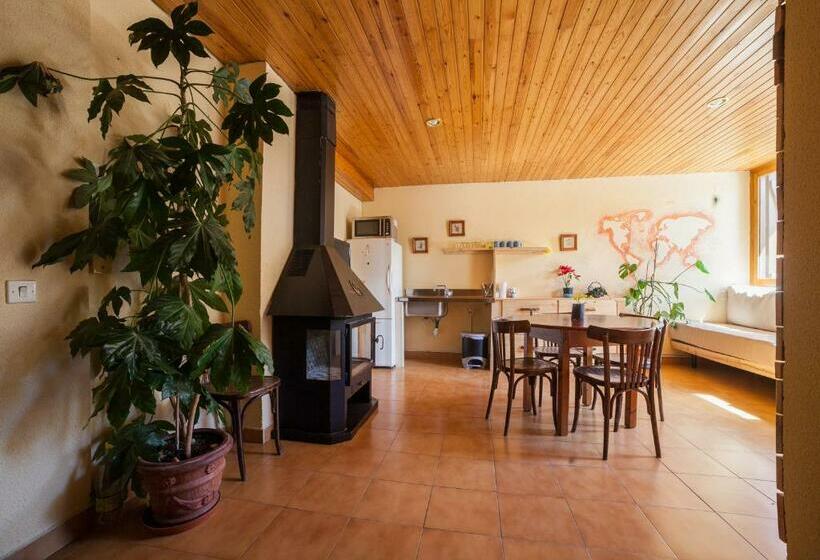 بنسيون La Coma