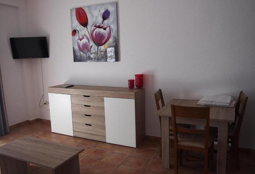 بنسيون Hostal El Trovador