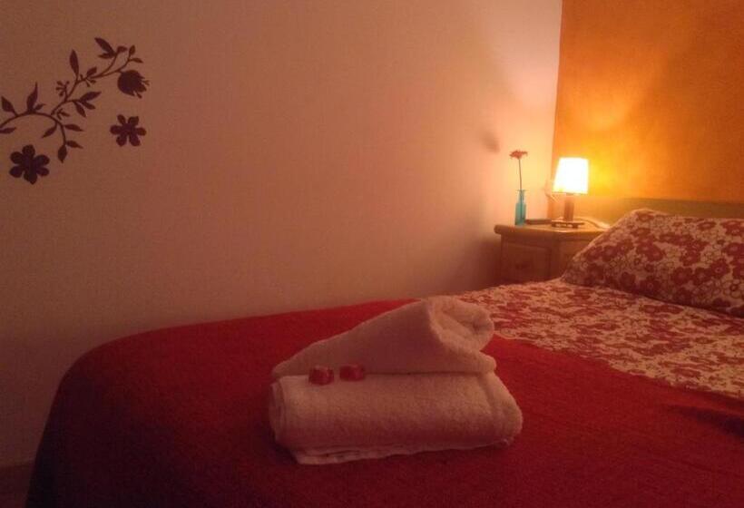 פנסיון Hostal La Cuineta De Cal Triuet