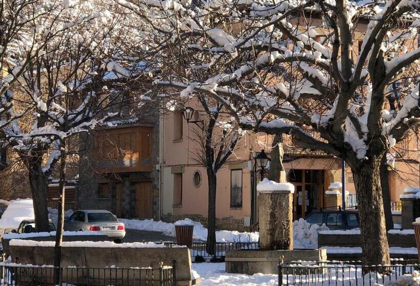פנסיון Hostal La Cuineta De Cal Triuet
