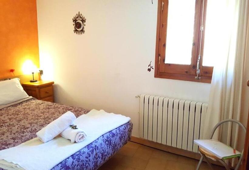 פנסיון Hostal La Cuineta De Cal Triuet