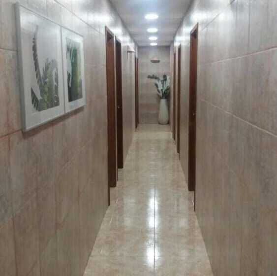 ペンション Hostal Residencia Cardona