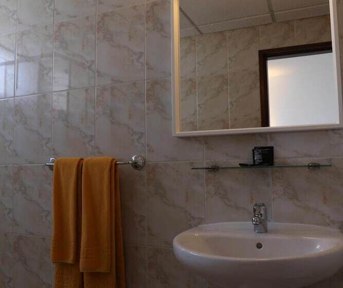 ペンション Hostal Residencia Cardona