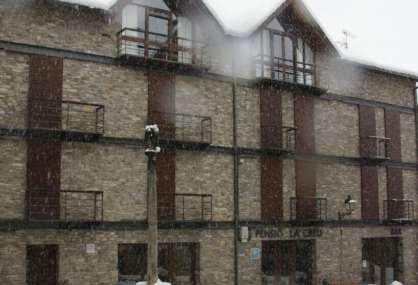 بنسيون Pensio La Creu