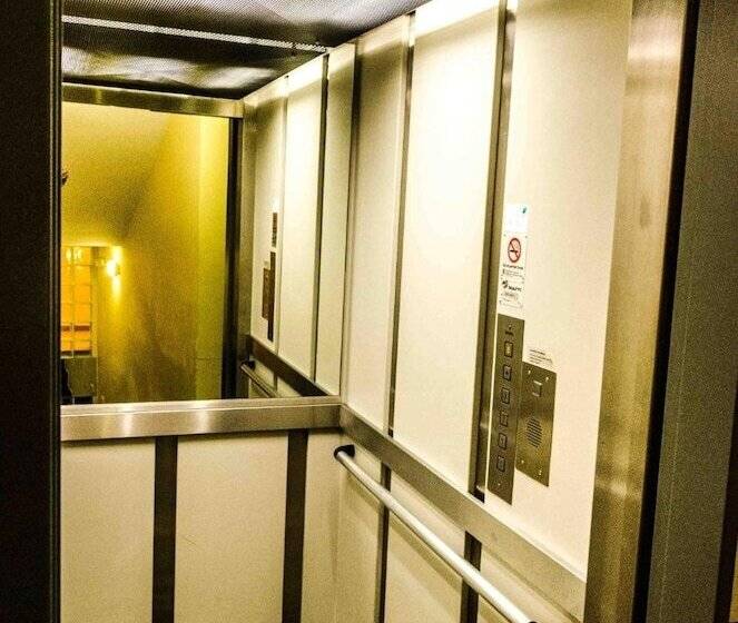 بنسيون Pensio La Creu