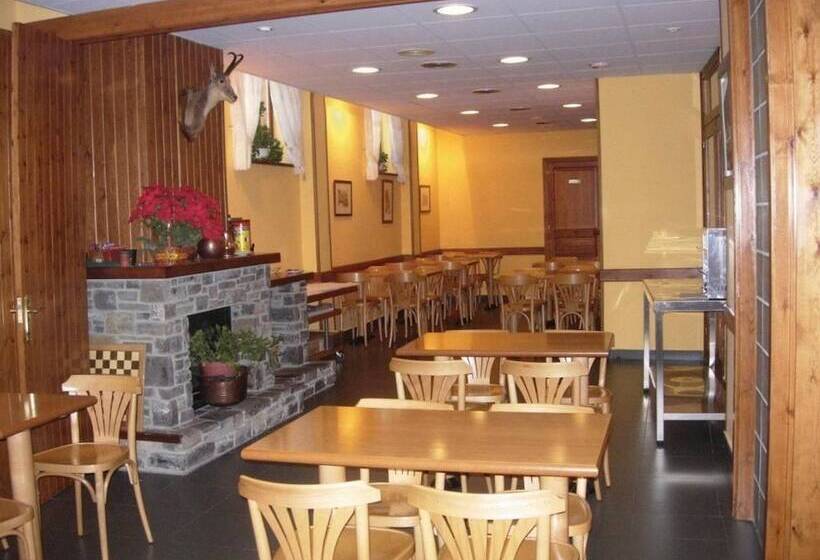 بنسيون Pensio La Creu