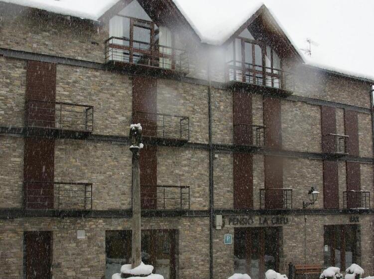 بنسيون Pensio La Creu