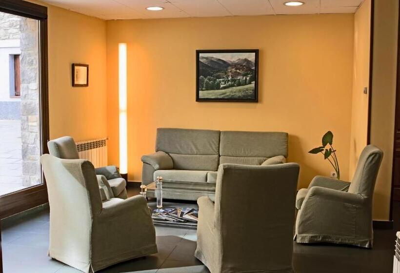 بنسيون Pensio La Creu