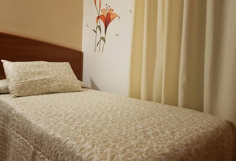 Hostal Mary  Only Adults 21 And Up