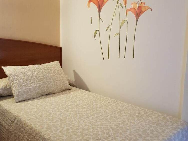 Hostal Mary  Only Adults 21 And Up