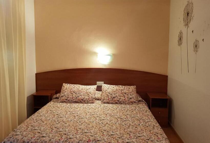 Hostal Mary  Only Adults 21 And Up