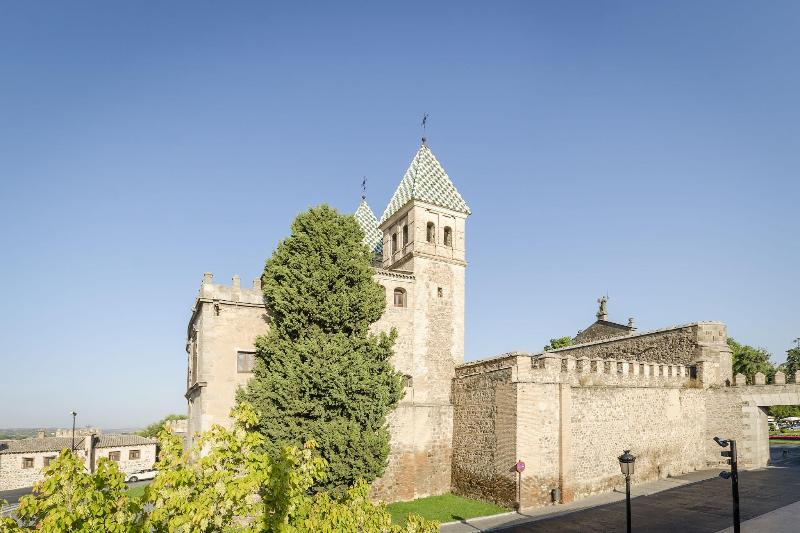 مسافرخانه Yit Puerta Bisagra