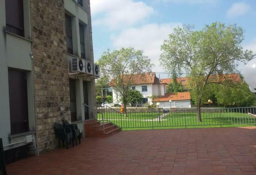 בית מלון כפרי Alameda