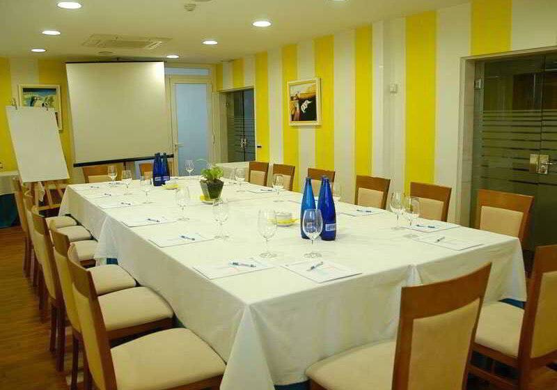 בית מלון כפרי Alda Ciudad De Soria