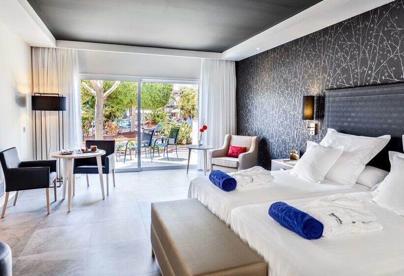 ホテル Barcelo Corralejo Bay  Adults Only