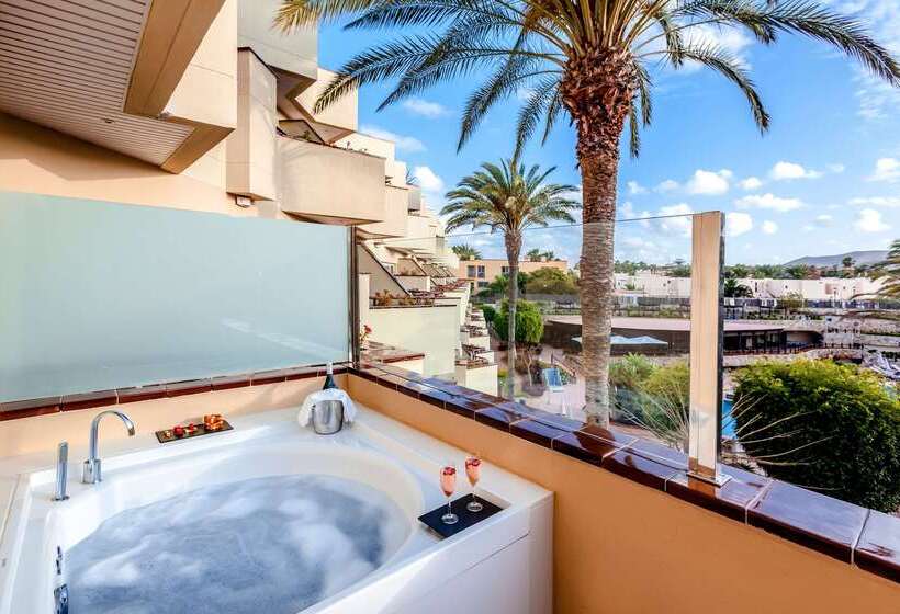 ホテル Barcelo Corralejo Bay  Adults Only