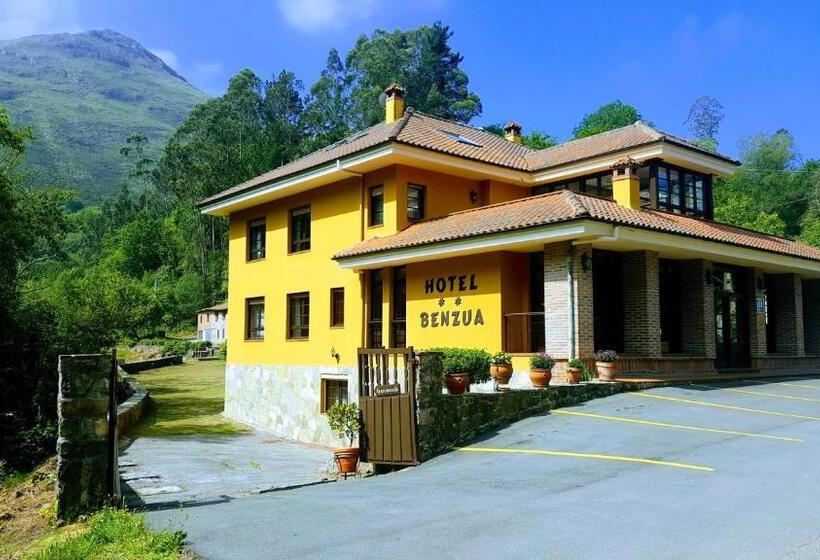 בית מלון כפרי Benzúa