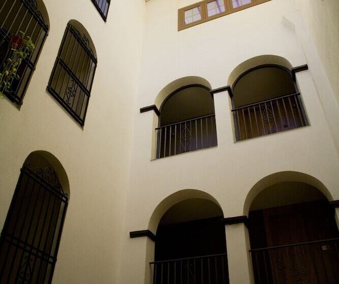 فندق Canal Olimpic