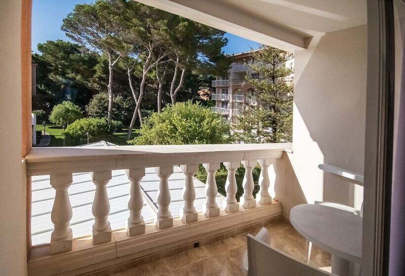 Отель Canyamel Classic - Adults Only