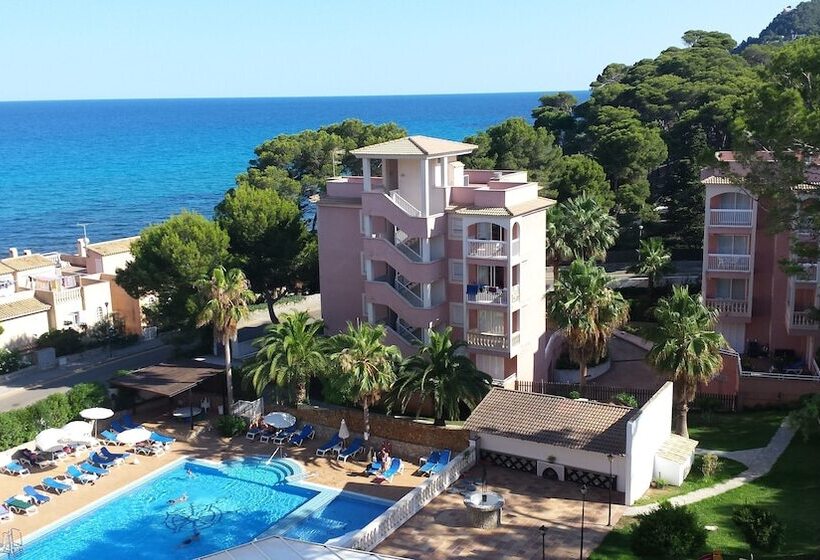 Отель Canyamel Classic - Adults Only