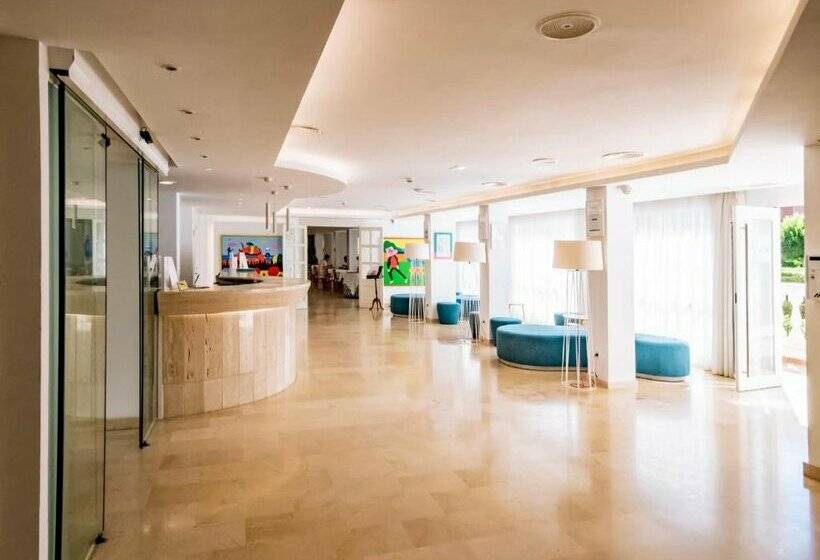 Отель Canyamel Classic - Adults Only