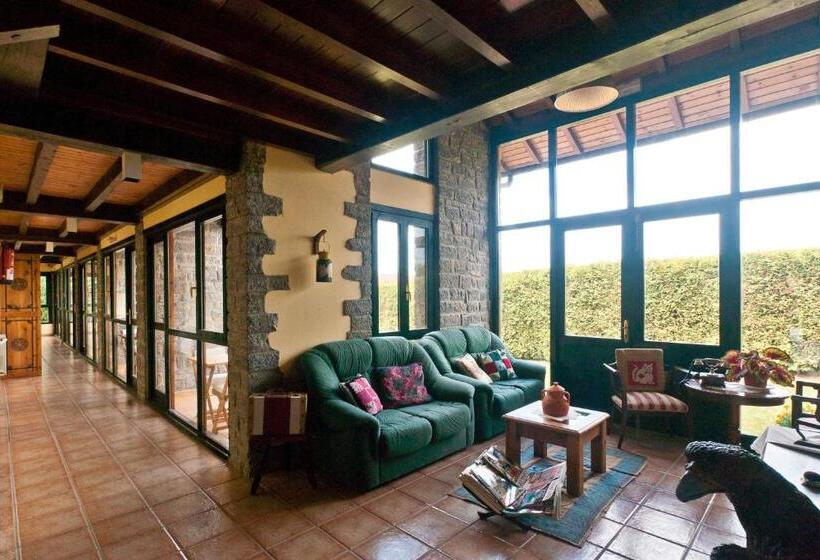 هتل Costa De Rodiles