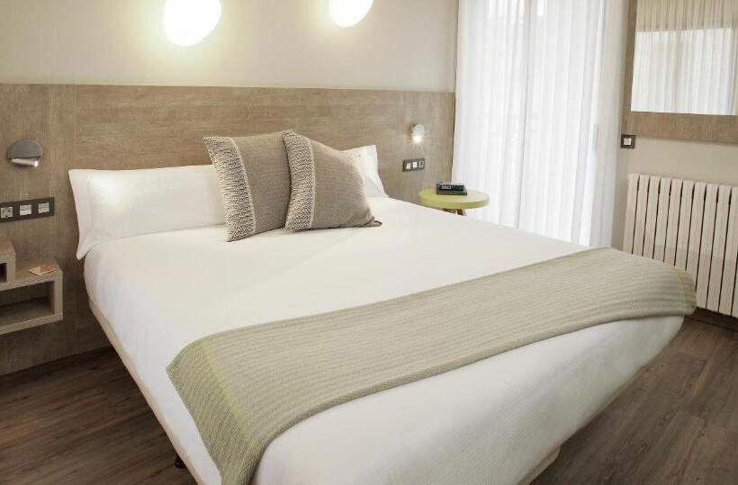 فندق Dos Rios Central