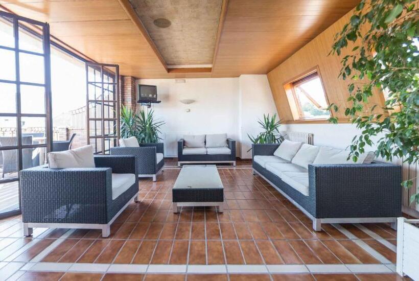 فندق Dos Rios Central