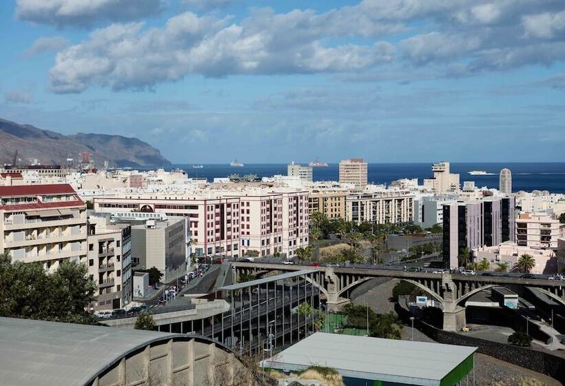 Отель Escuela Santa Cruz