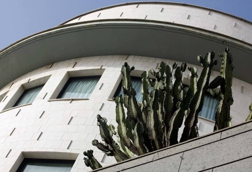 Отель Escuela Santa Cruz