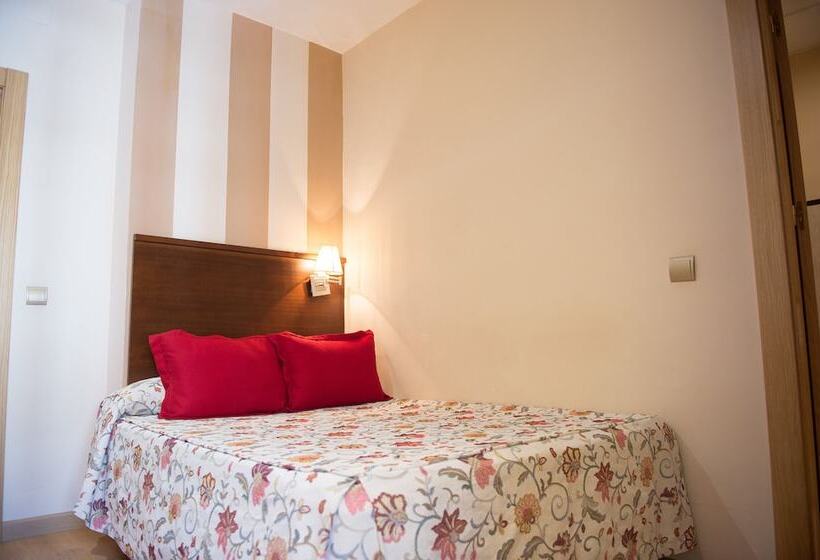 Отель Fernando Iv