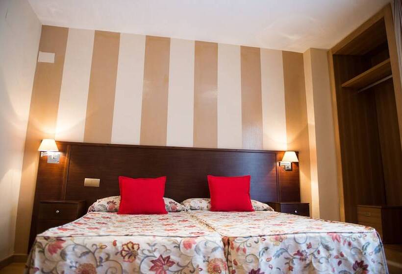 Отель Fernando Iv