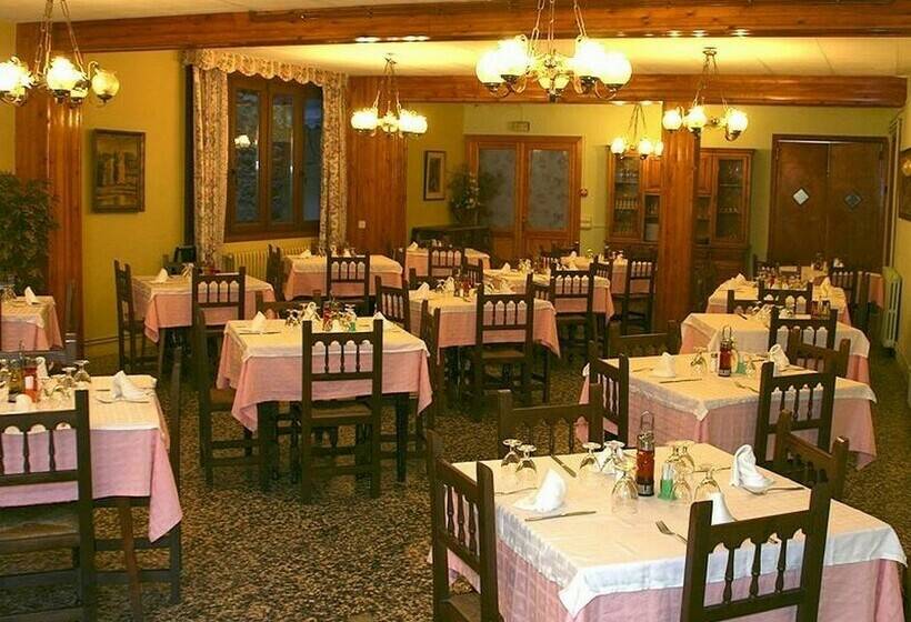 酒店 Fonda Agustí