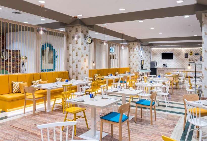 فندق Guadalajara & Conference Center Affiliated by Melia